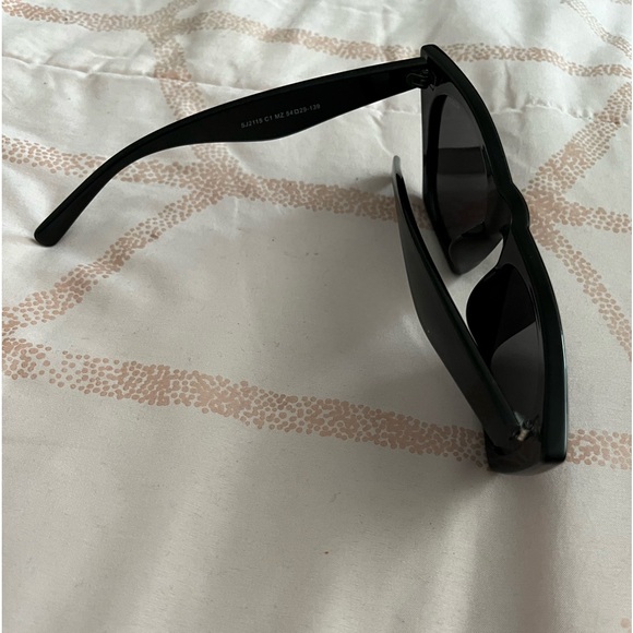 Sojos Adult Black Shades - Picture 3 of 5